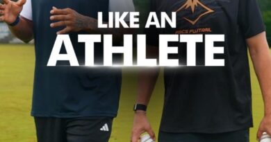 KL Rahul Gets Candid on Therapy, Criticism and Life Beyond Cricket in Humans of Bombay&apos;s New Show &apos;Like an Athlete&apos;